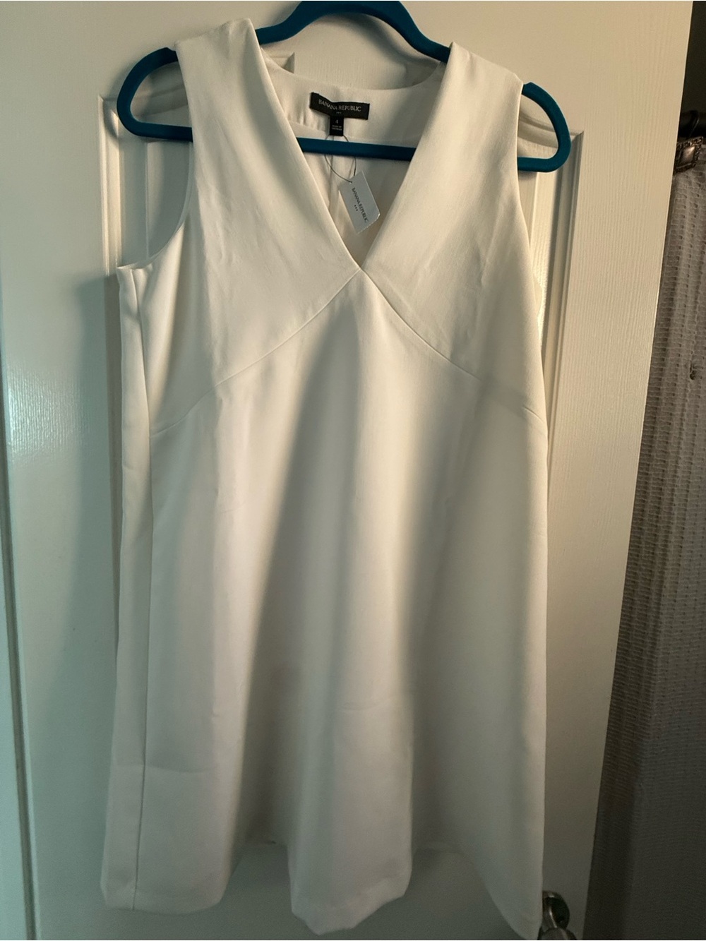 Banana Republic White V-Neck Mini Shift Dress